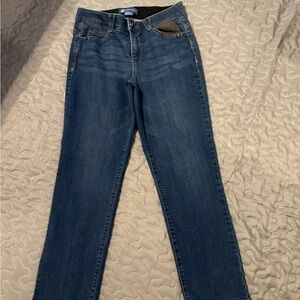 Democracy Blue Straight Leg Jeans with Classic Design